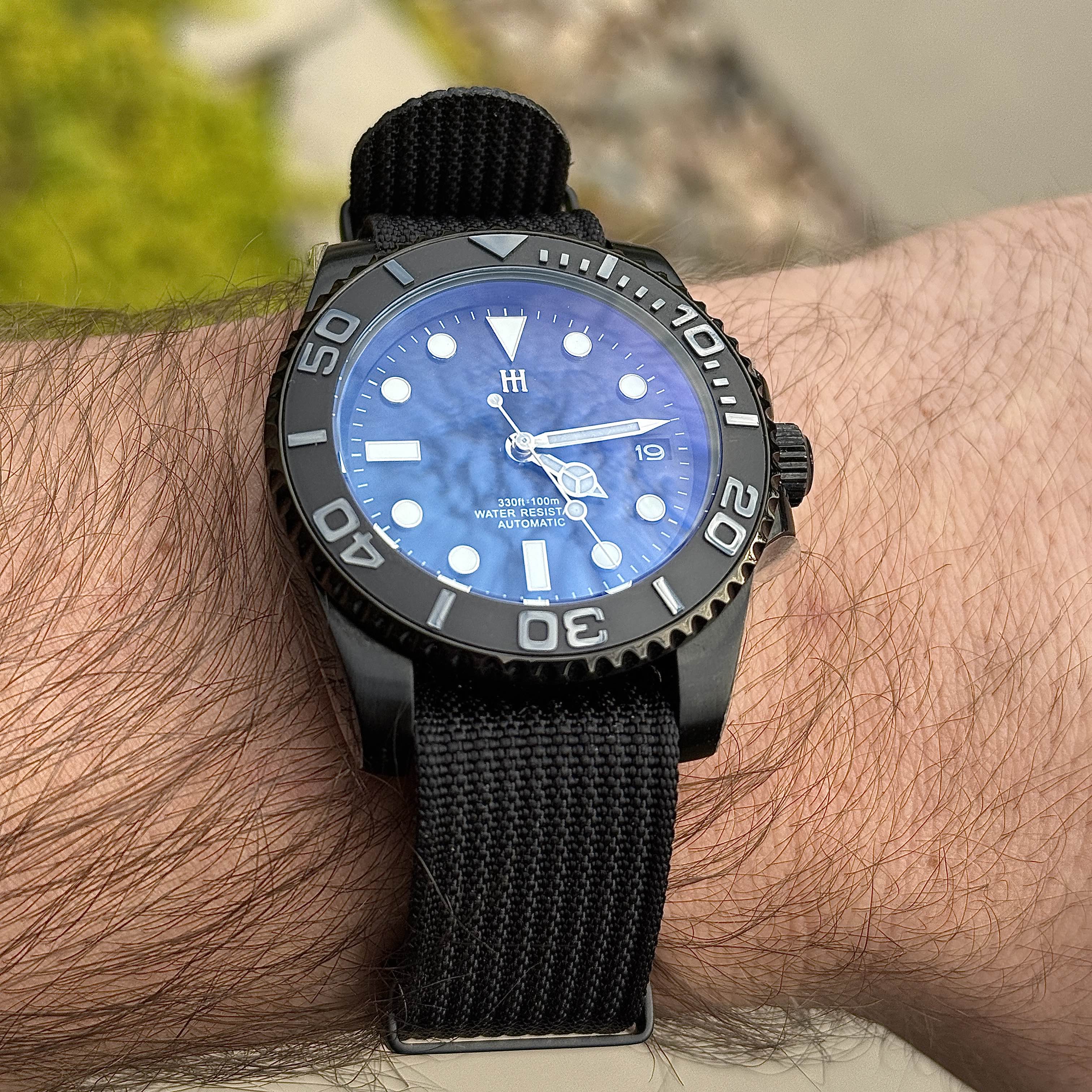 Stealth-Sapphire Diver